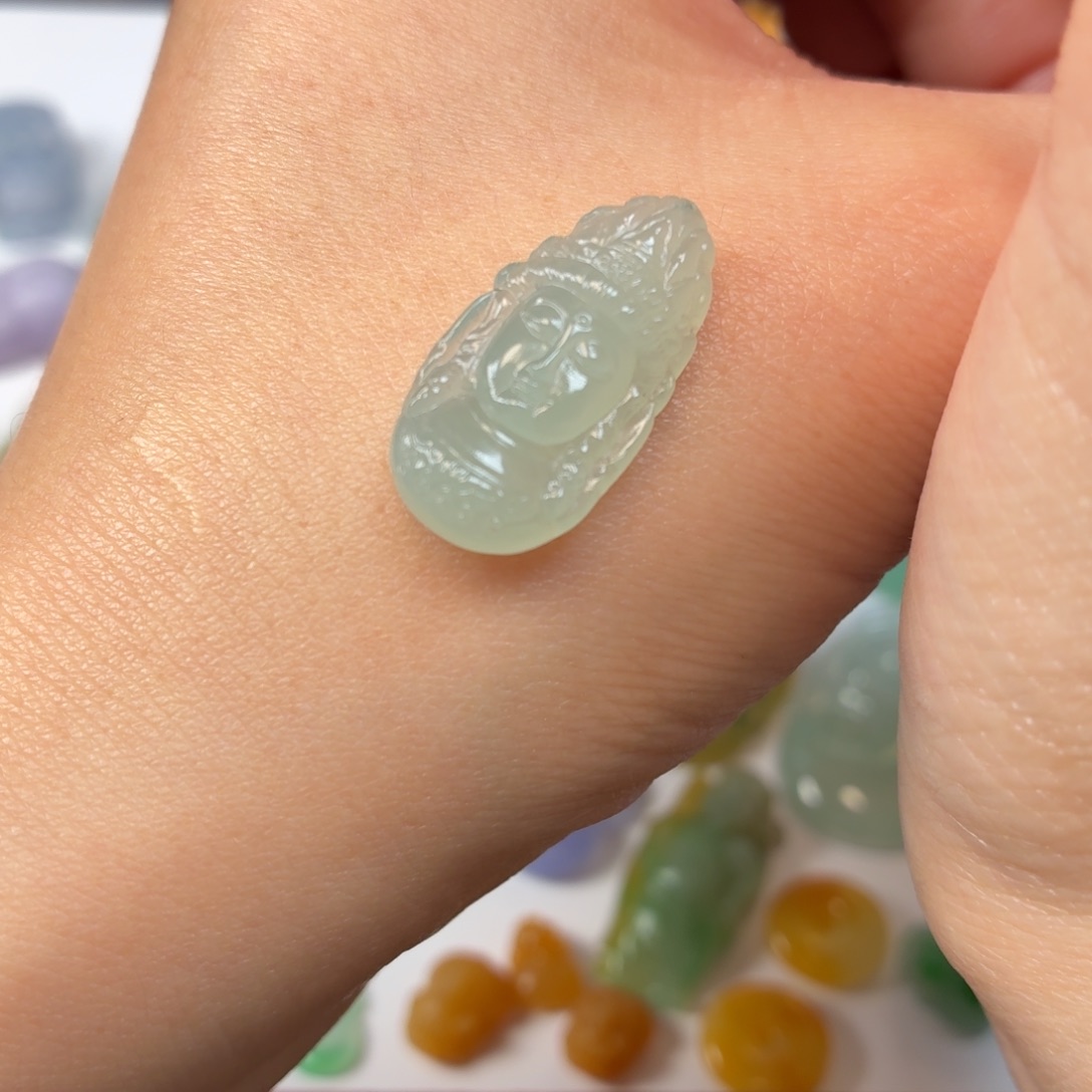 定制翡翠未镶嵌观音