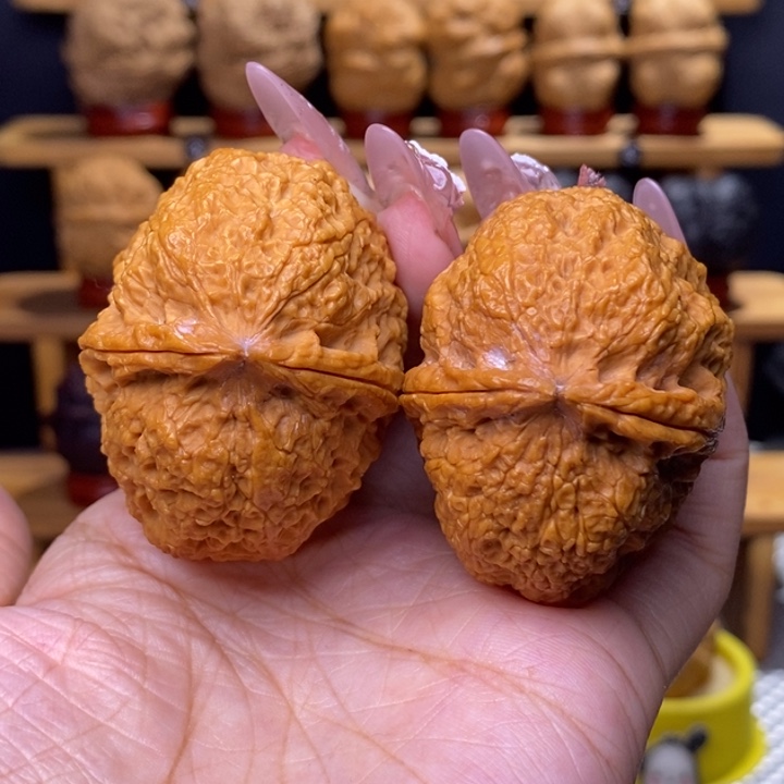 y***y文玩核桃把件九五至尊5号49尺75克