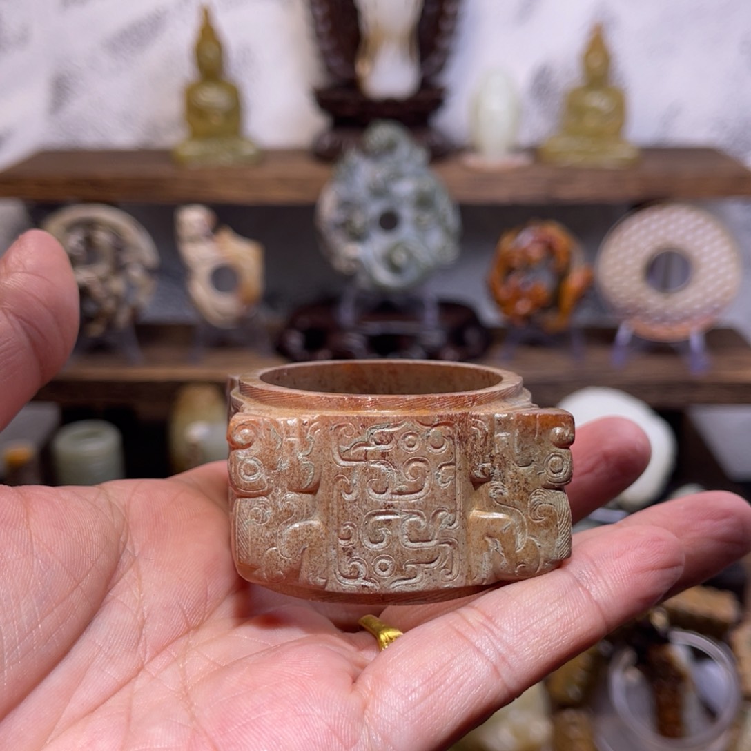 和田玉颈饰未镶嵌李*