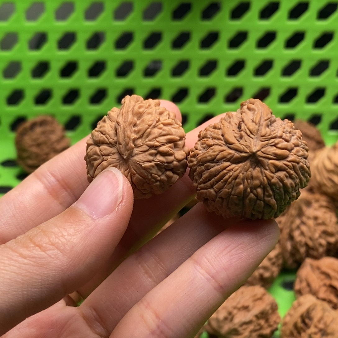 老***斋核桃定制商品不退不换