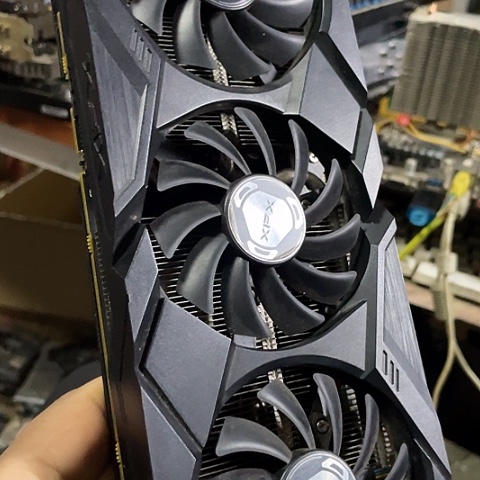 简***好590显卡台式机用电