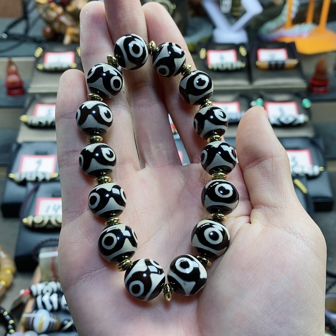 玛瑙/玉髓手串未镶嵌