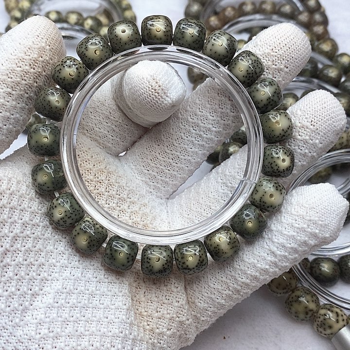 手串星月菩提10.8mm绿背A4