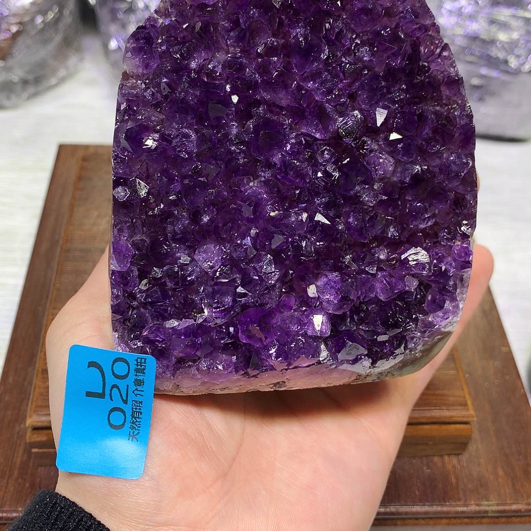 紫晶大型摆件（非配饰）未镶嵌
