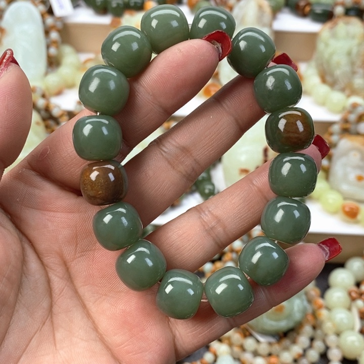 【闪购商品】透闪石质玉手串未镶嵌