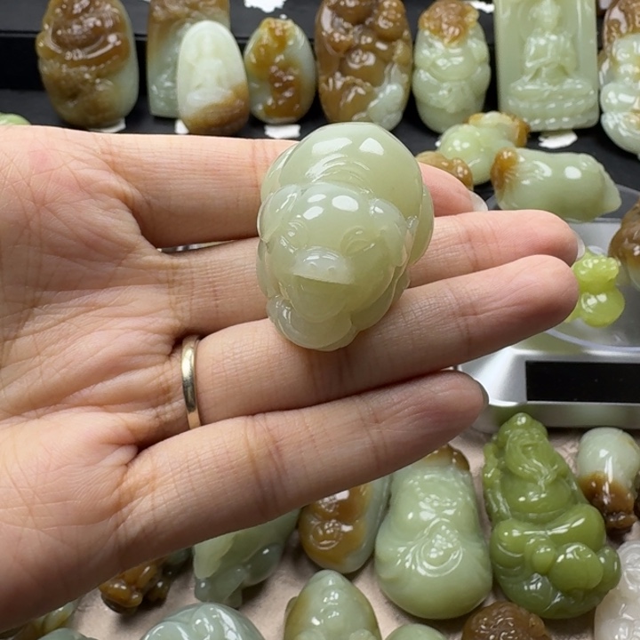 和田玉未镶嵌挂件