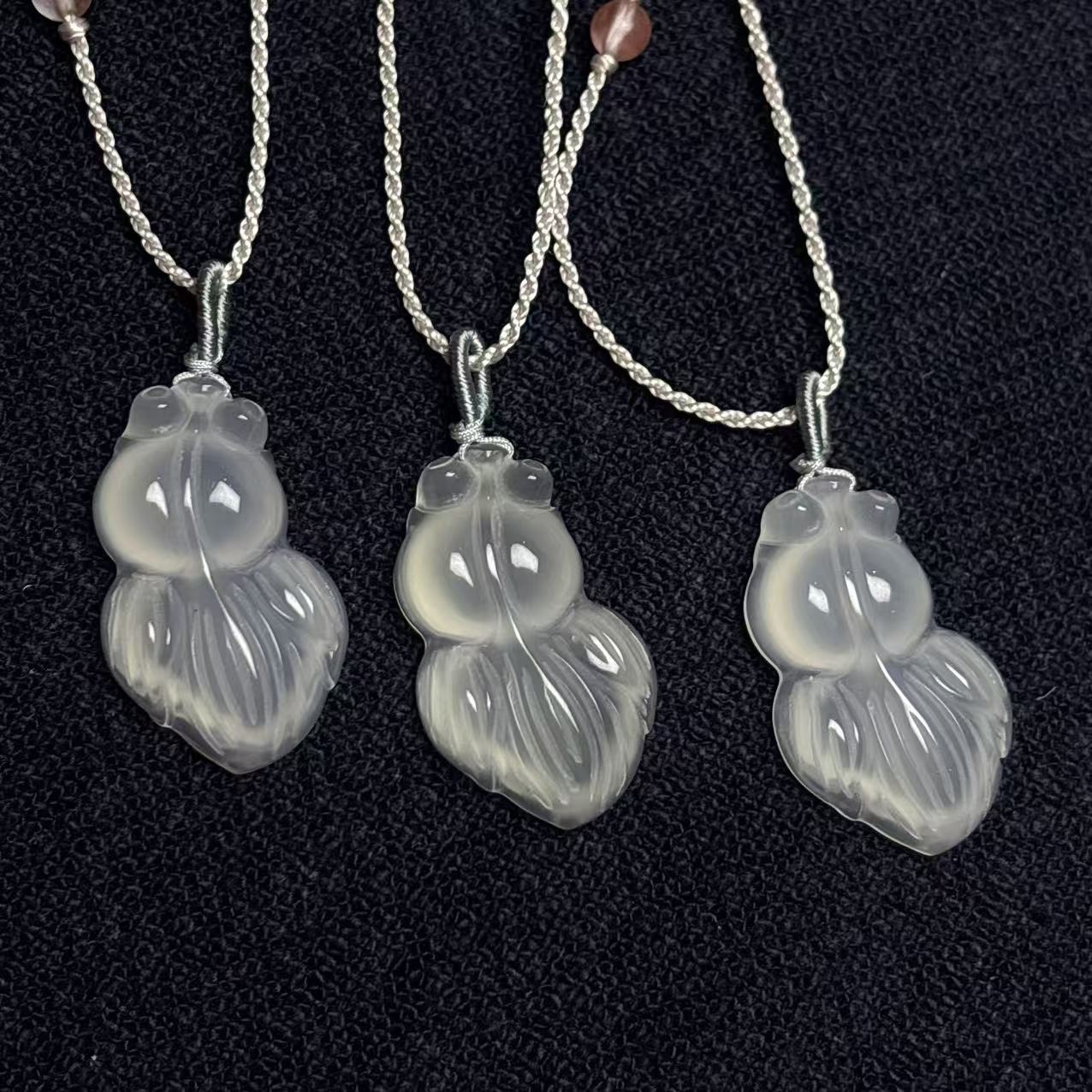 《黛喜珠宝》pp玛瑙玉髓金鱼吊坠 多样性发其一