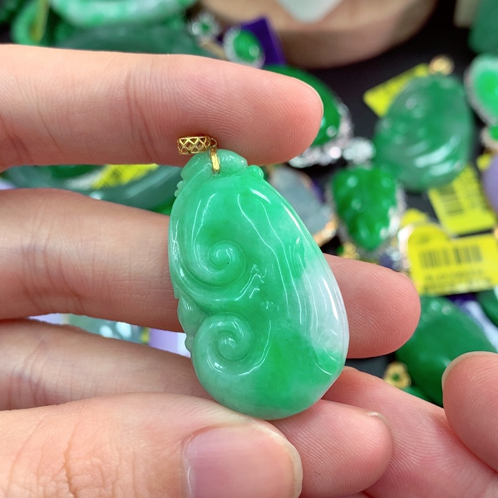 翡翠18K金镶嵌吊坠(不含链)