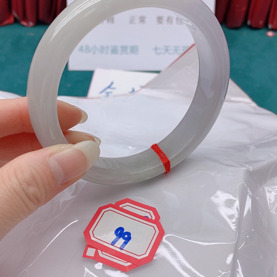 翡翠手镯未镶嵌煙**夢999999999