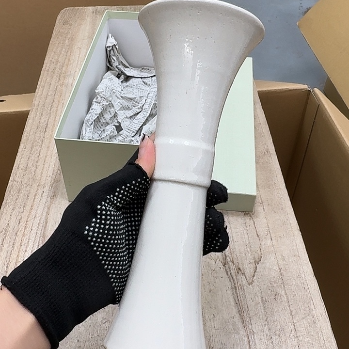 瓷片噗哈哈哈哈哈哈哈哈哈哈哈