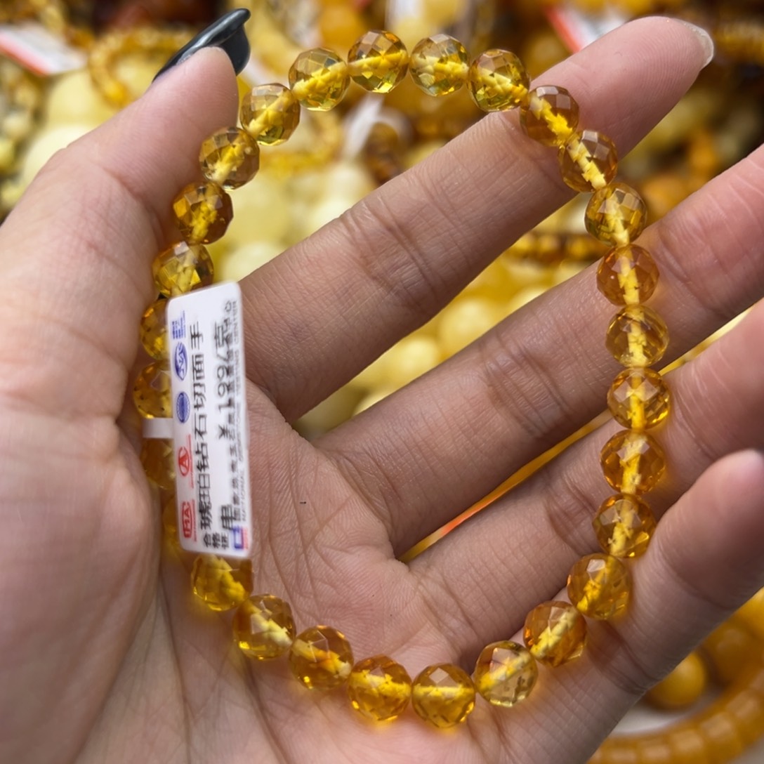 琥珀珠宝奇石未镶嵌