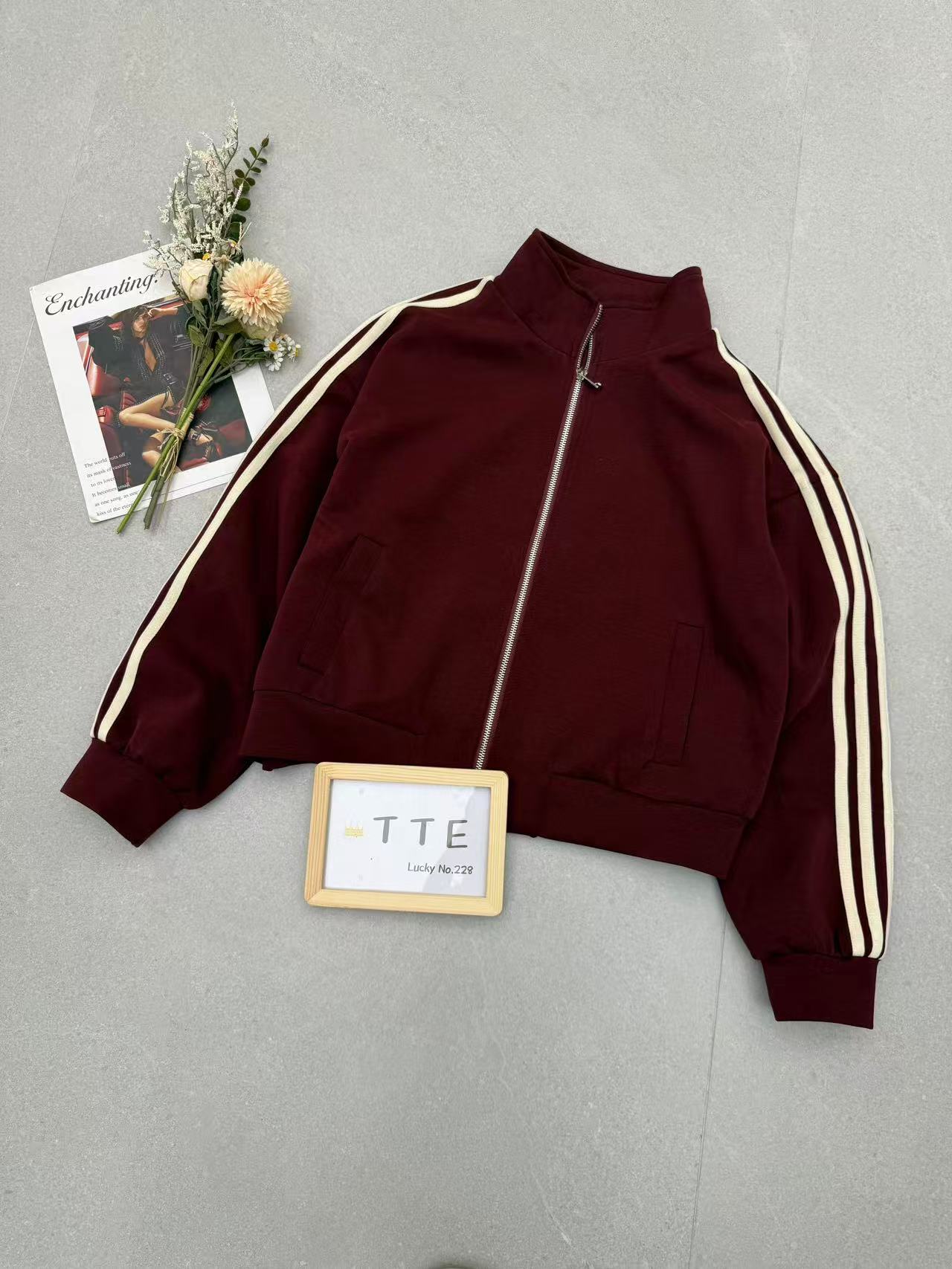 【TTE严选】2025冬装1036红色三杠休闲外套（1212-45）