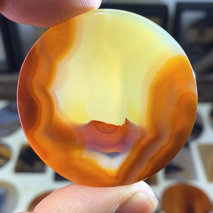 玛瑙/玉髓颈饰未镶嵌