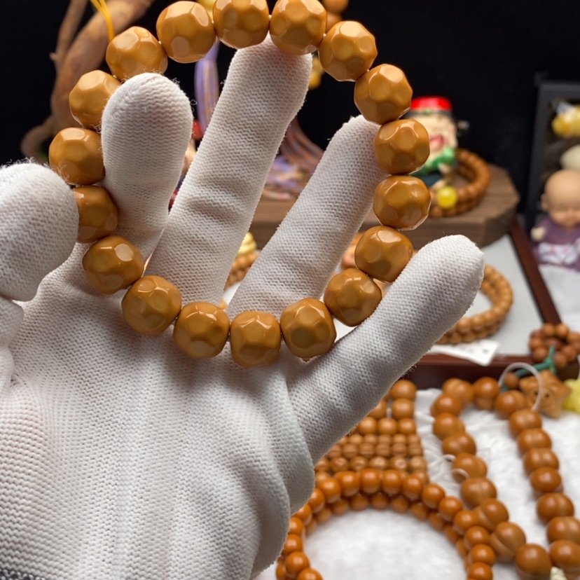 【闪购商品】吊坠猴头核桃M****y