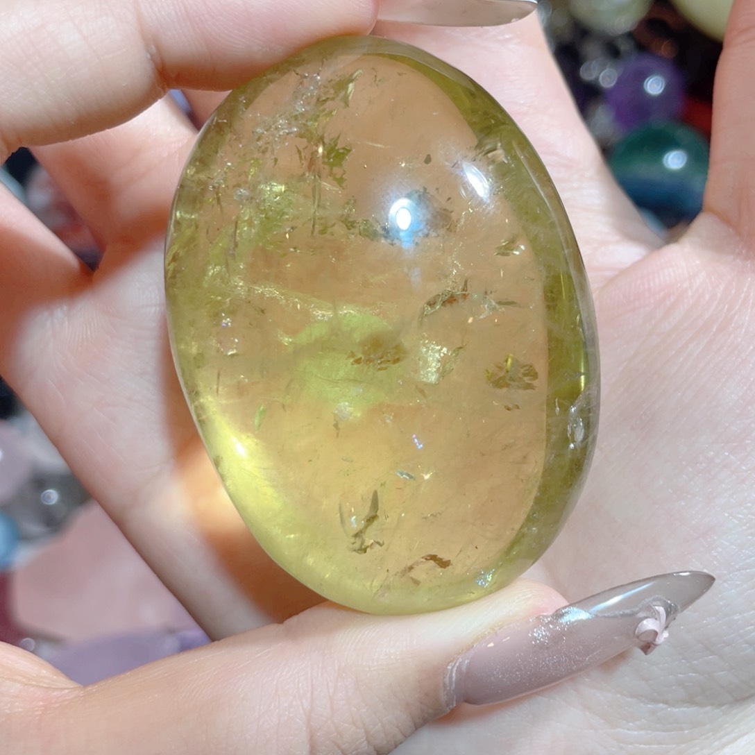 黄水晶把玩未镶嵌水晶