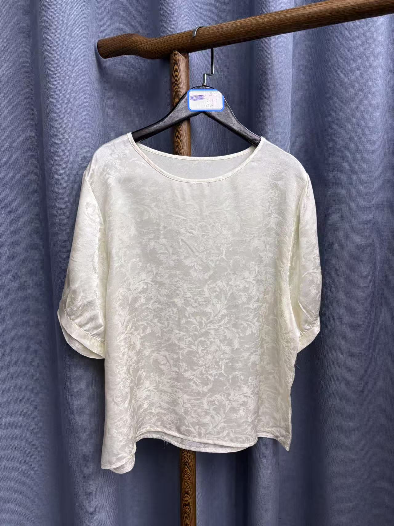 2025夏季新款休闲宽松百搭圆领桑蚕丝上衣短袖女A305