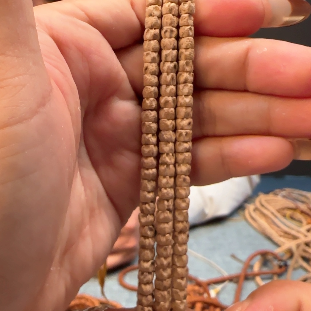 柏香籽/百香籽手串药片5