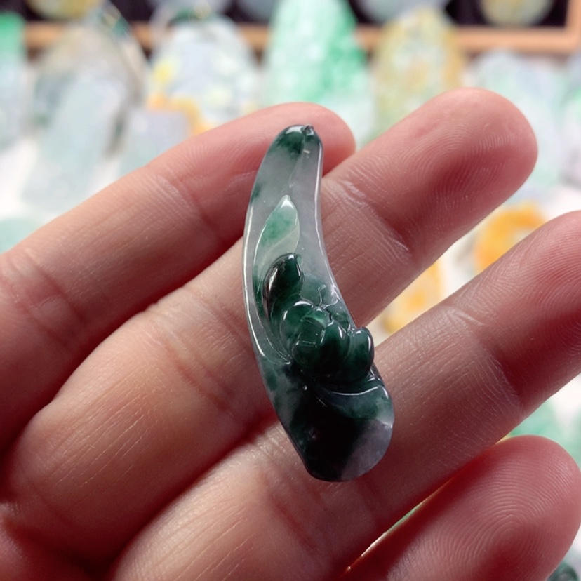 【闪购商品】翡翠吊坠(不含链)未镶嵌