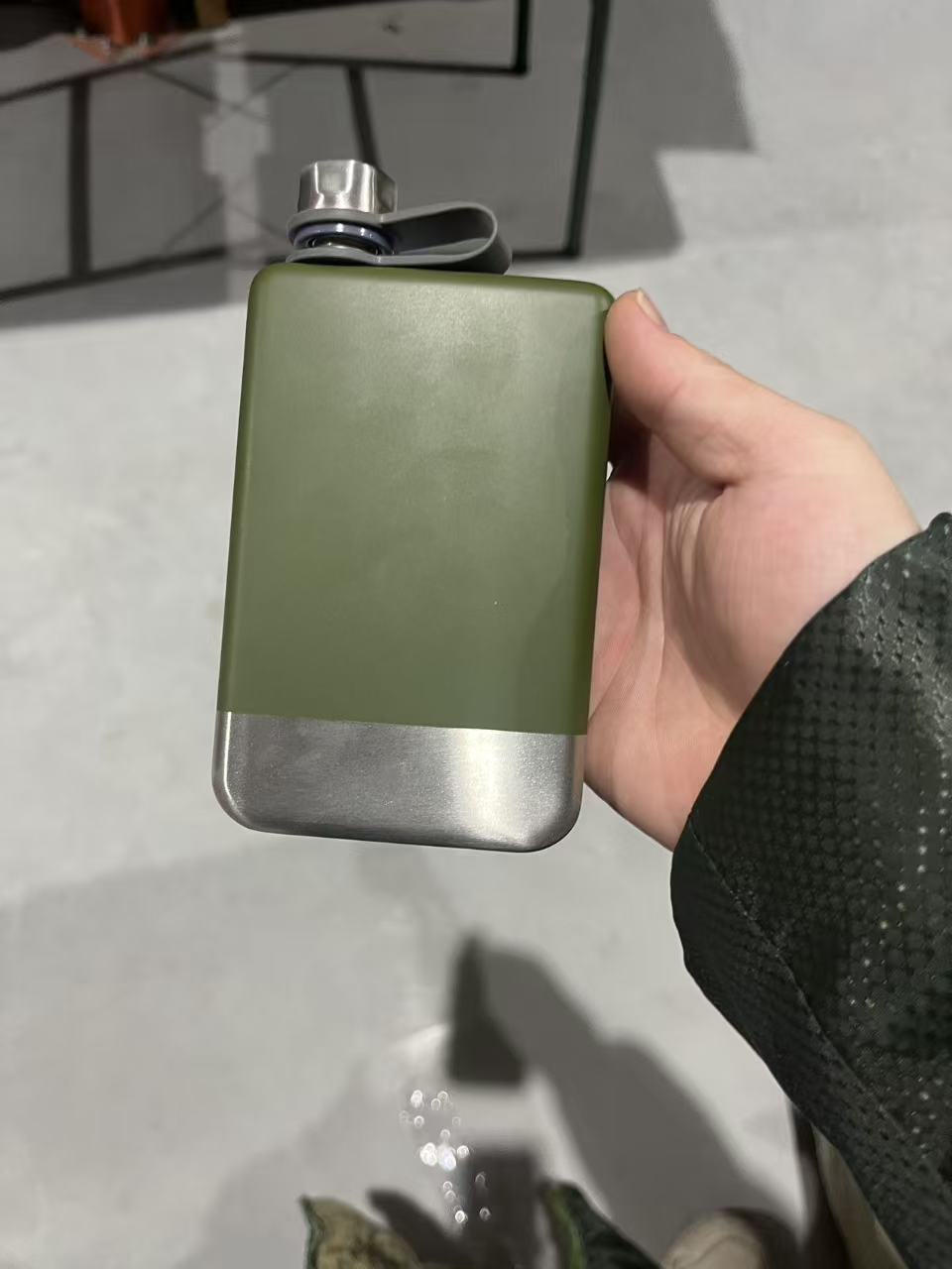 8+1保温酒壶嘎嘎好