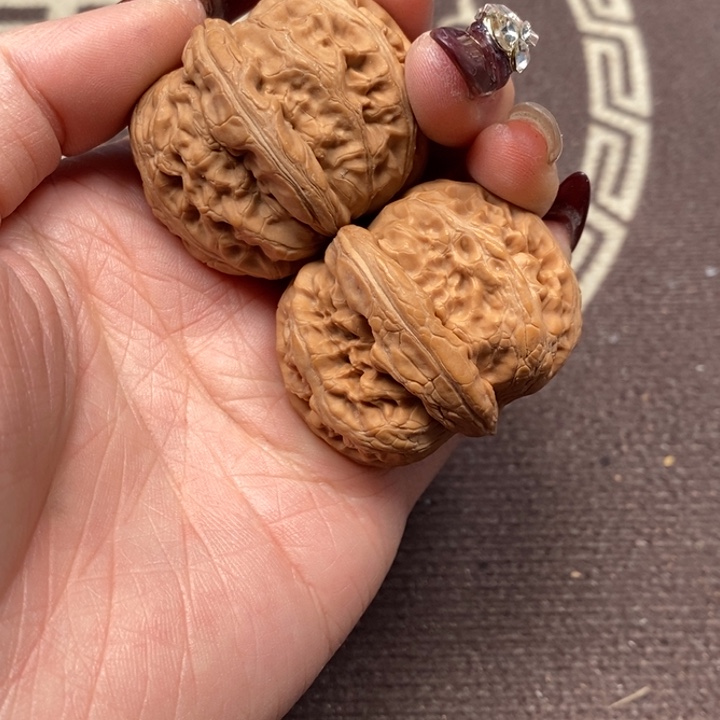 文玩核桃吊坠元宝全品40