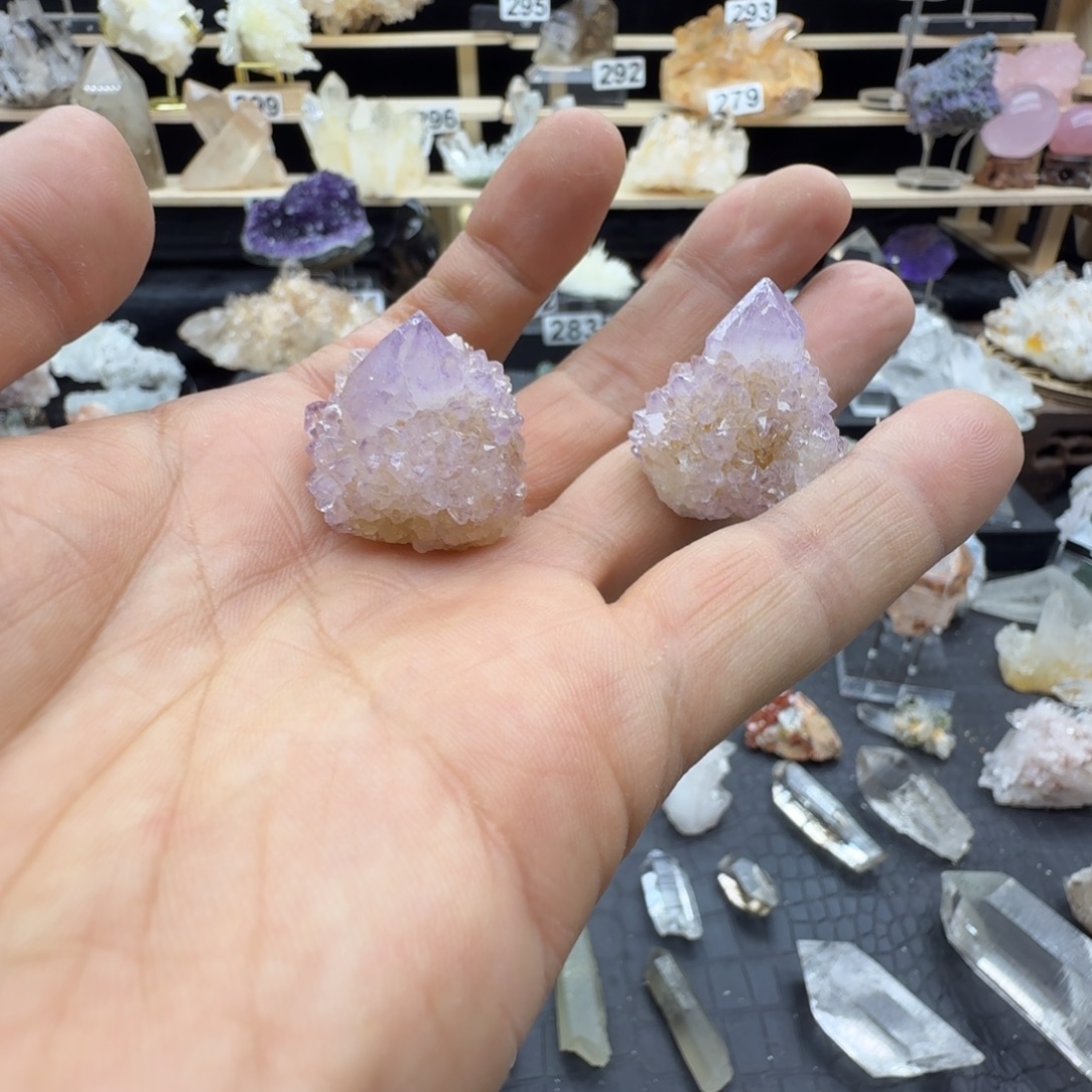 d***t石材天然水晶摆件