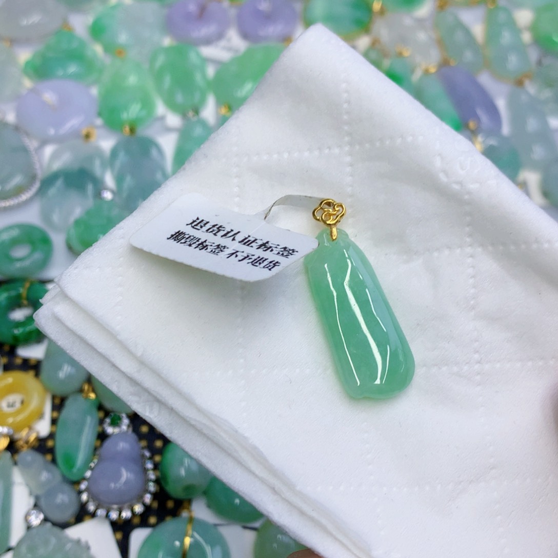 【闪购商品】颈饰未镶嵌翡翠