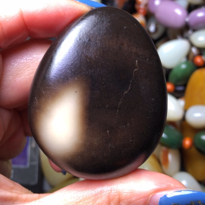 和田玉（翠青玉）未镶嵌珠宝奇石