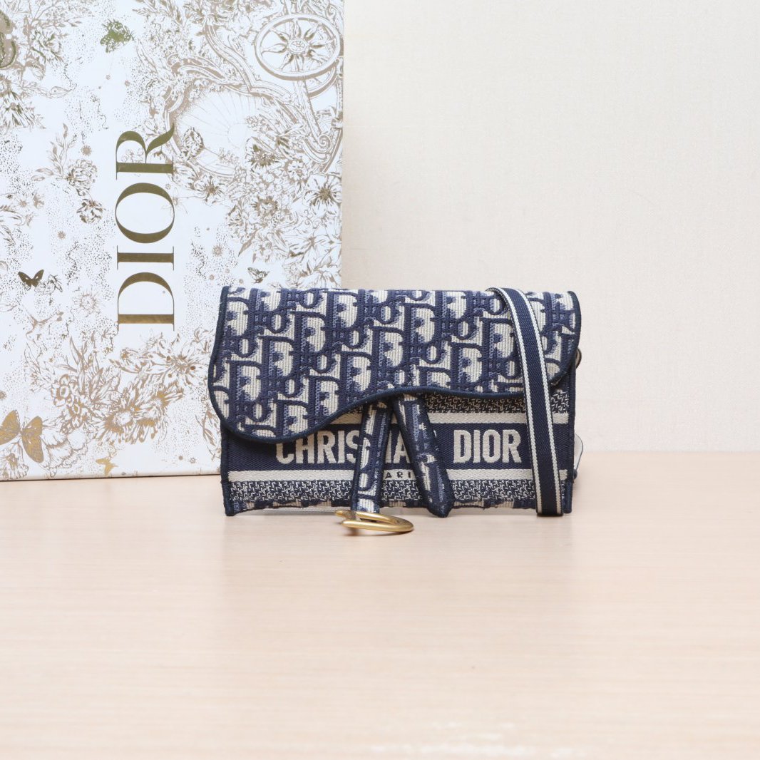 99新 DIOR/迪奥 小花黑黑 马鞍 腰包 21 墨蓝色 帆布 金扣 