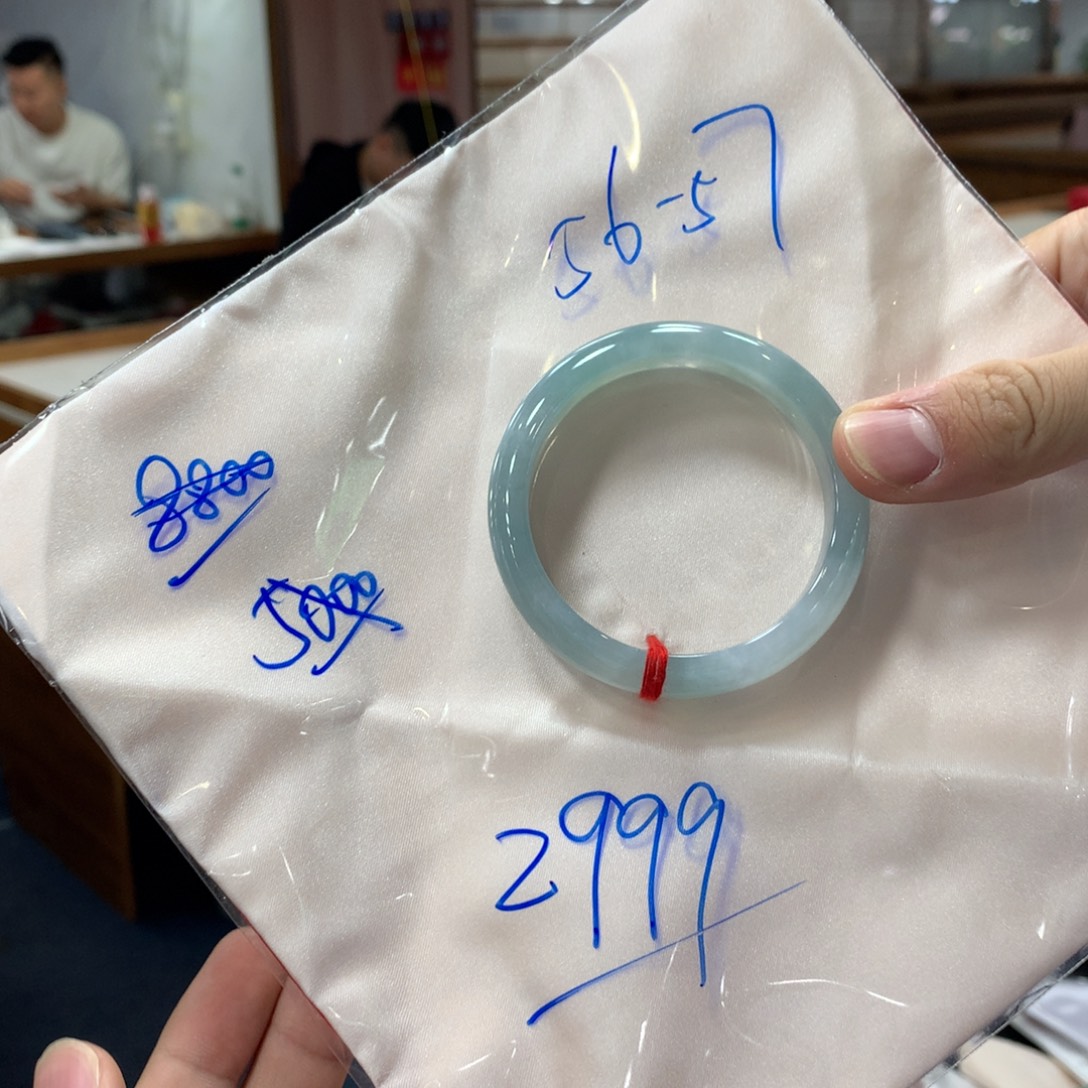 翡翠未镶嵌手镯翡翠