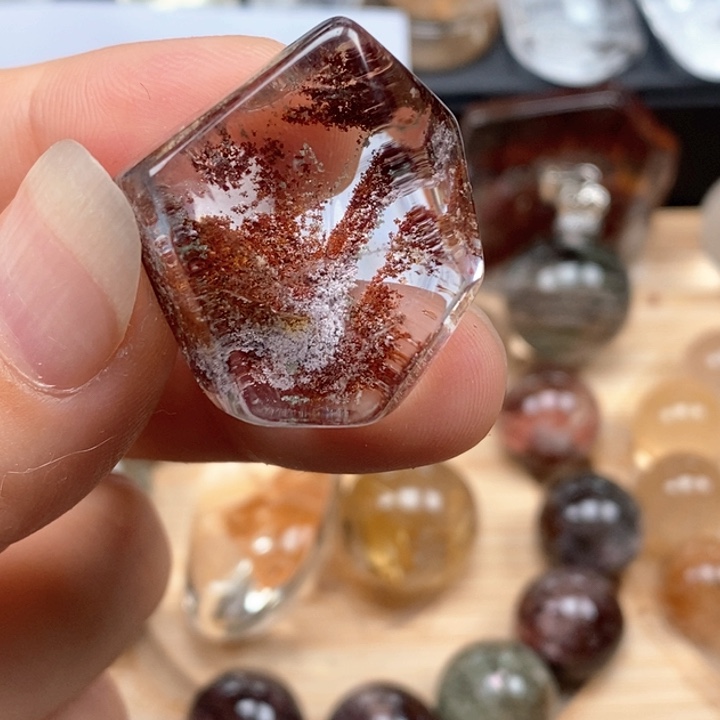 未镶嵌颈饰水晶水晶