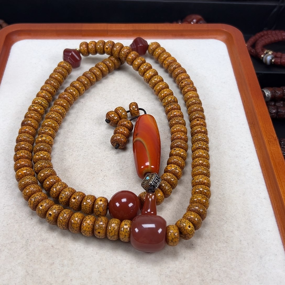 陌***彤星月菩提吊坠星月菩提子