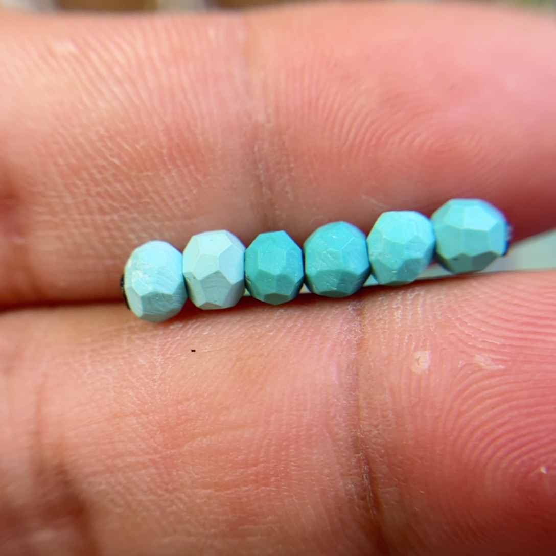 绿松石配饰未镶嵌