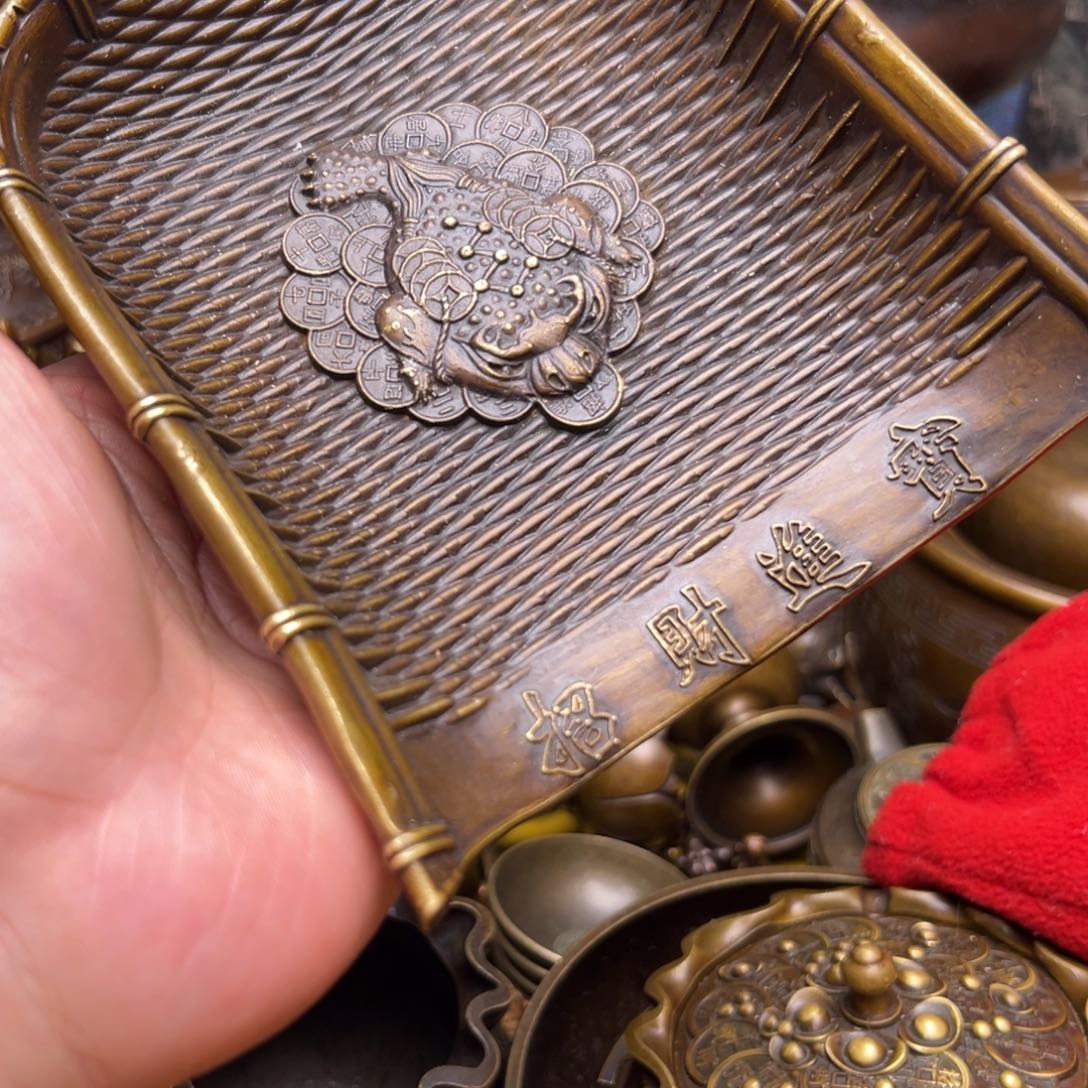 精美铜器，点击下单