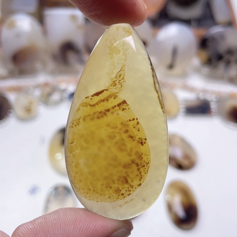 【闪购商品】玛瑙/玉髓颈饰未镶嵌