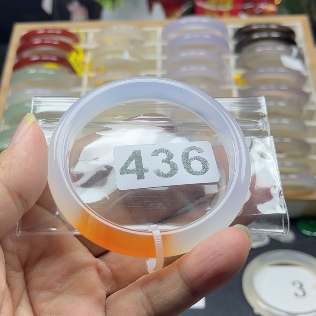 玛瑙/玉髓手镯未镶嵌62