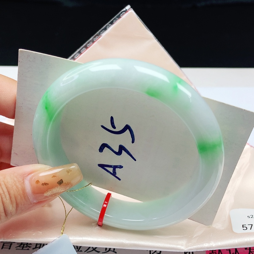 【闪购商品】翡翠手镯未镶嵌 正圈57+