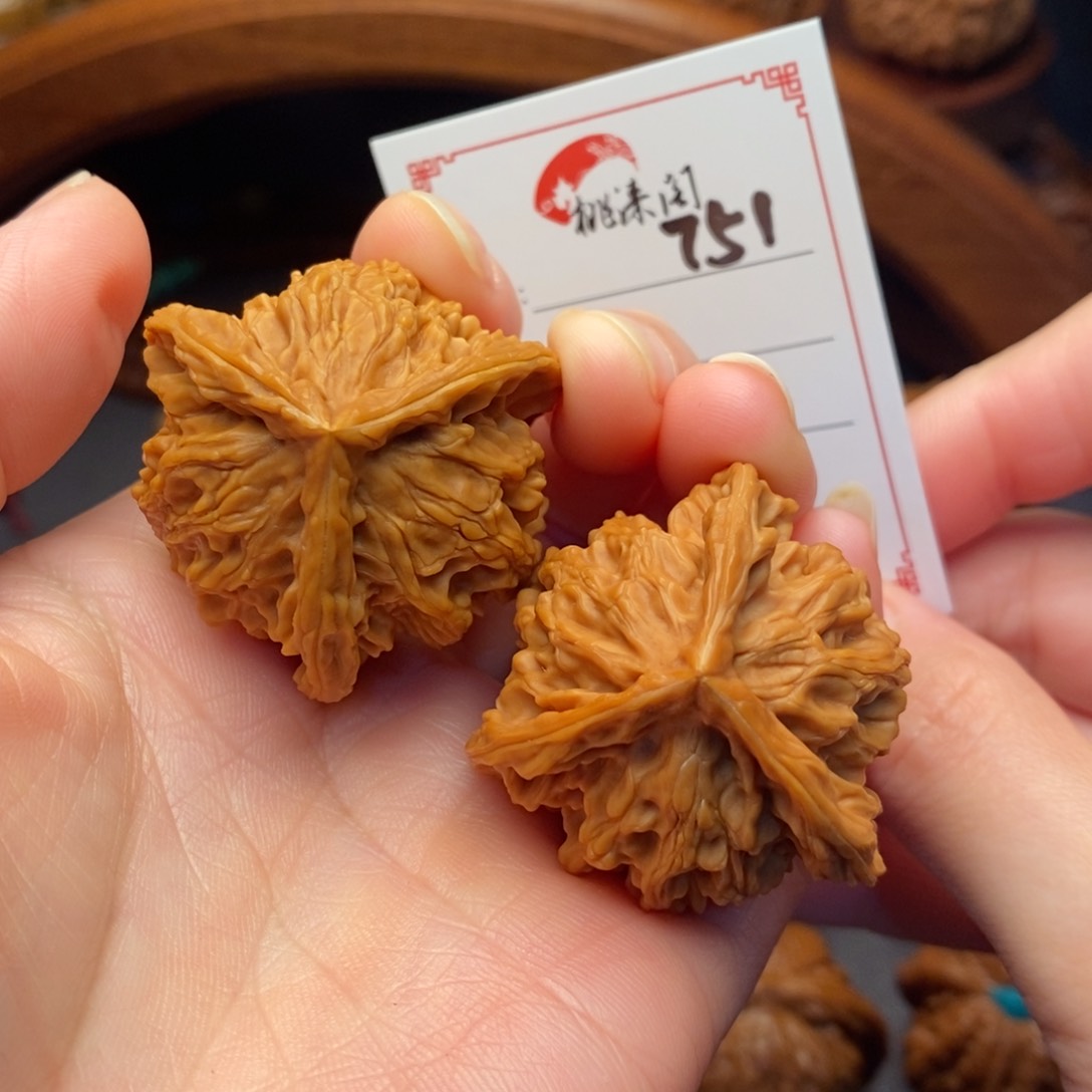 把件文玩核桃39盘山三棱