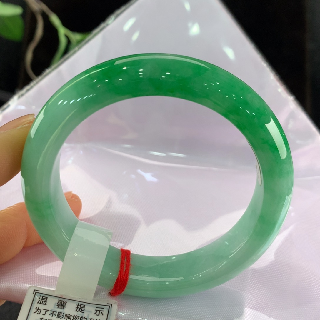 翡翠手镯未镶嵌111-0037