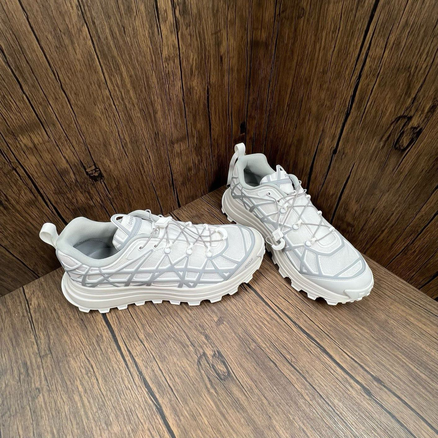 未使用 DIOR/迪奥 B31 Runner 白色运动鞋 44码