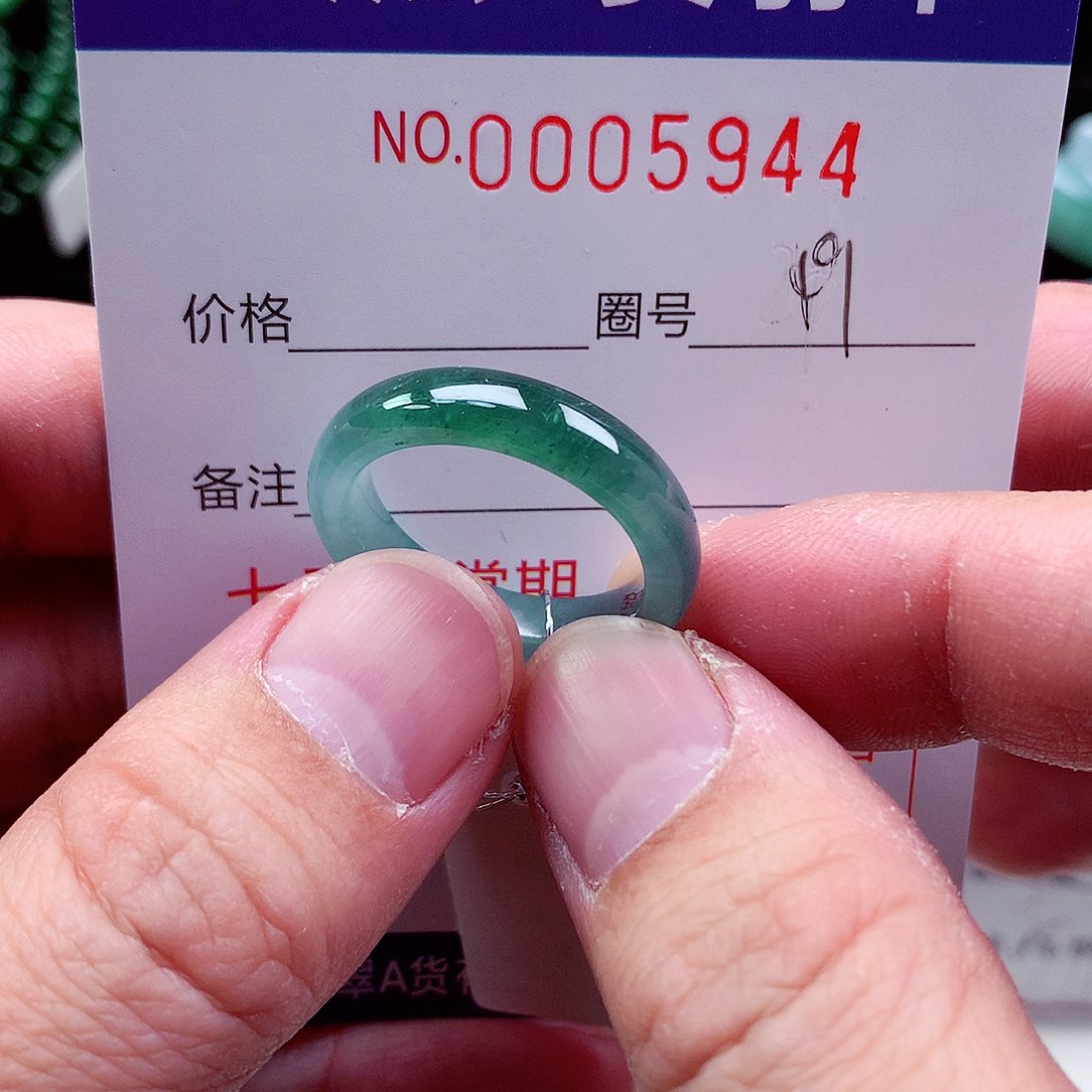 【闪购商品】翡翠戒指未镶嵌诚**本天然