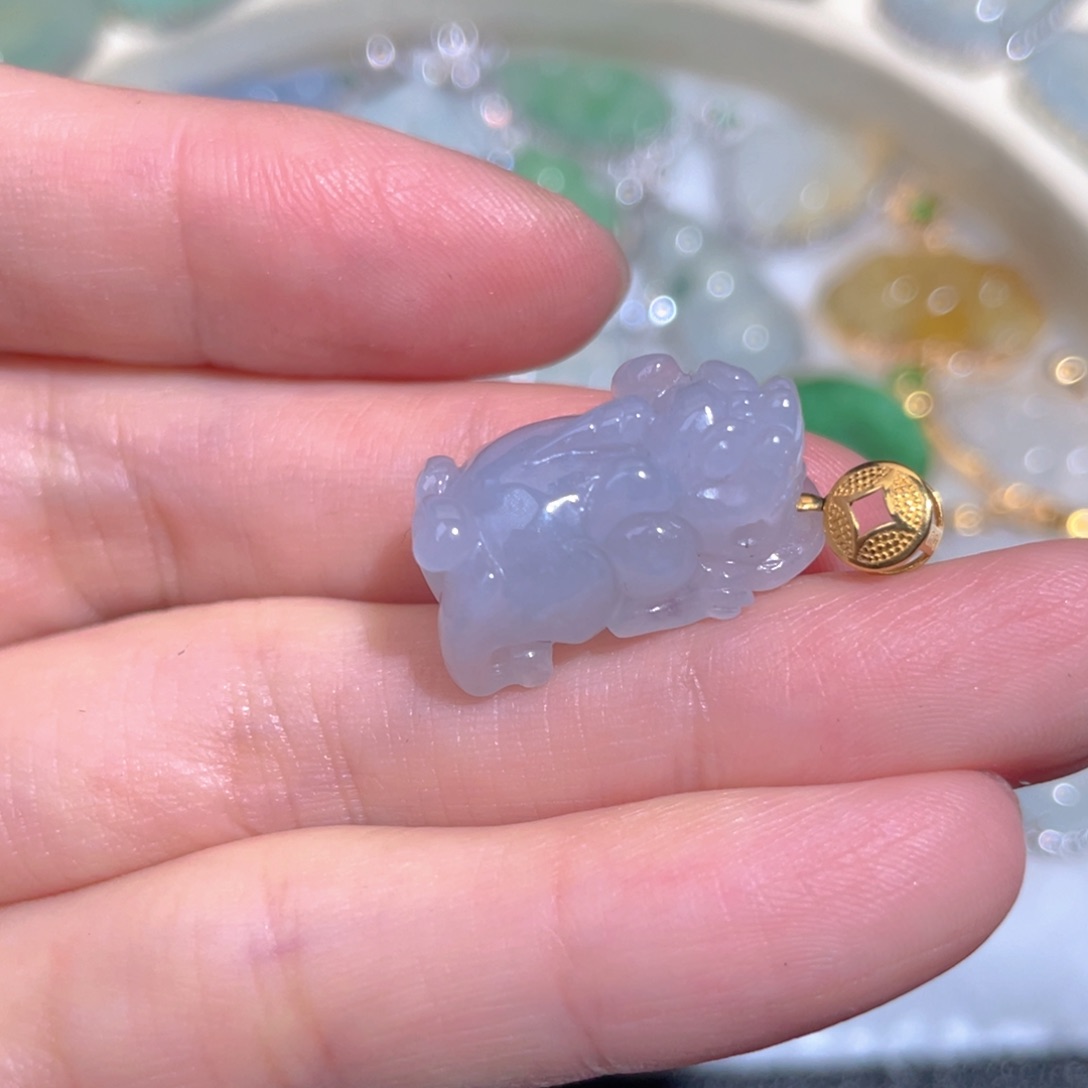 翡翠颈饰18K金镶嵌翡翠