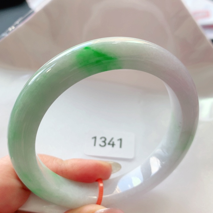 翡翠手镯未镶嵌03。