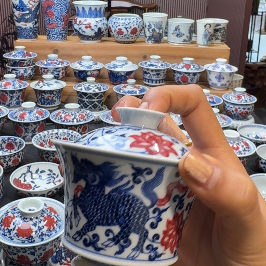 麒麟盖碗微瑕釉里红