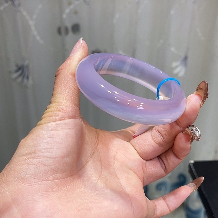 玛瑙/玉髓手镯未镶嵌云****