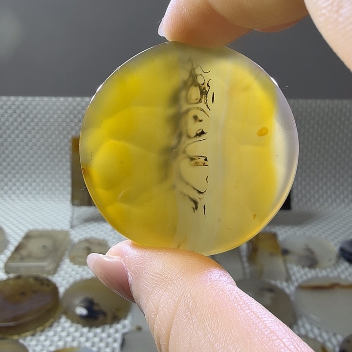 玛瑙/玉髓未镶嵌吊坠(不含链)79