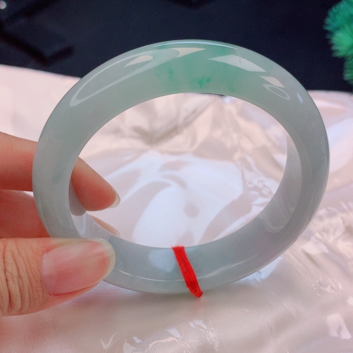 翡翠未镶嵌手镯59圈