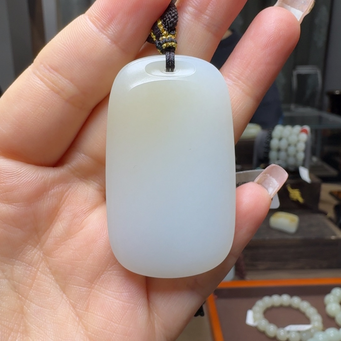 和田玉（糖玉）挂件未镶嵌