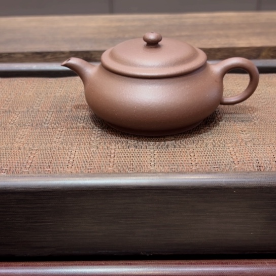 紫砂茶壶黄龙山原矿红皮龙半手工（150 - 170 cc)