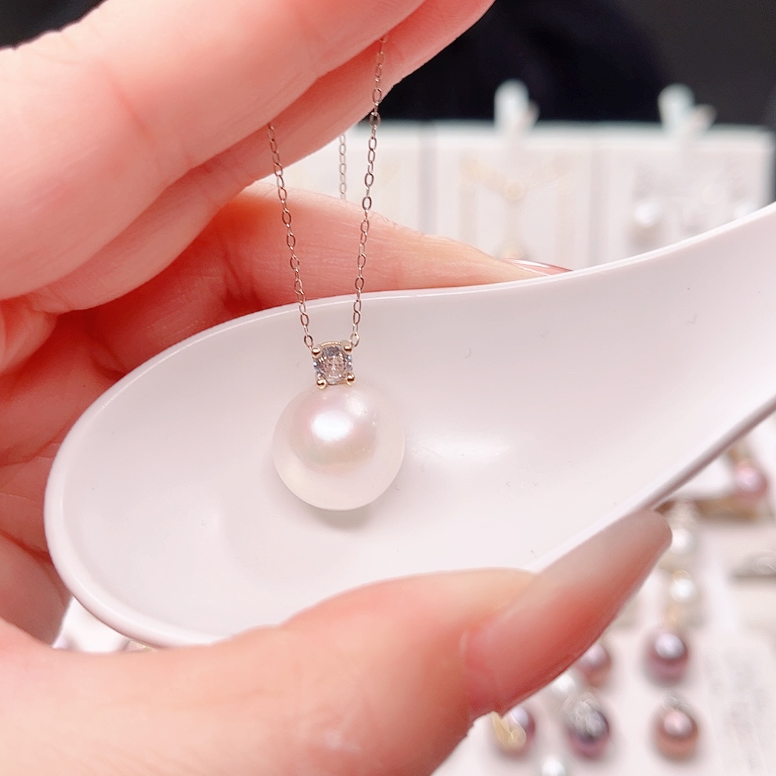 淡水珍珠吊坠(赠链)合金