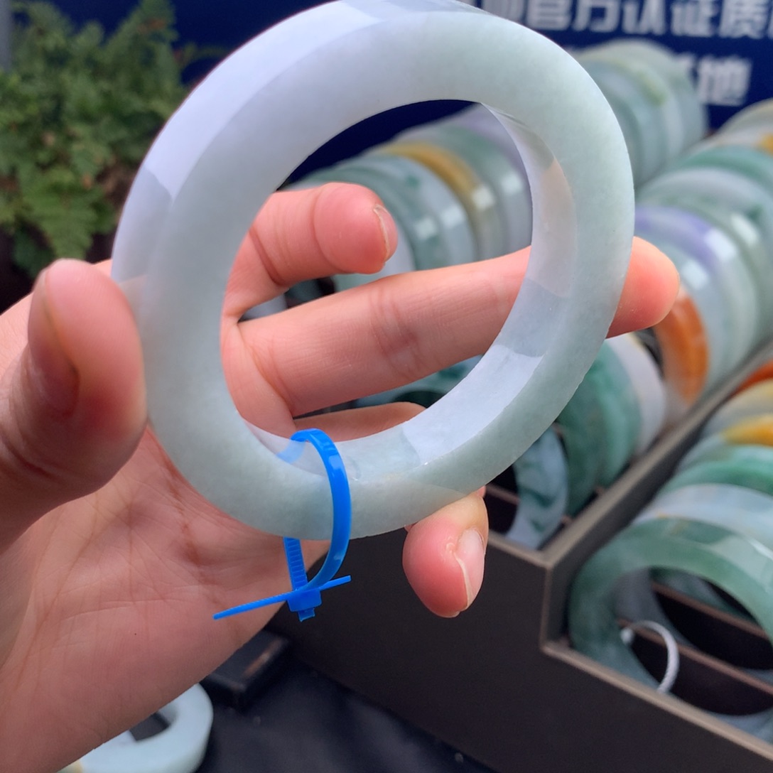 未镶嵌手镯不退不换定制翡翠